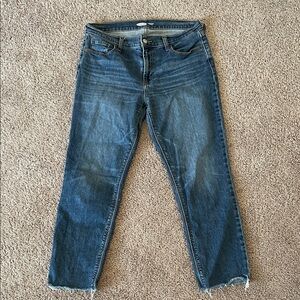 Old Navy Dark Blue Cropped Straight Leg Jeans Size 8 Frayed Ankle